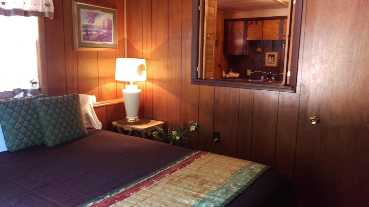 Alpine Motel Branch Экстерьер фото